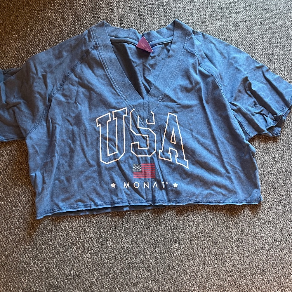 Monat crop top